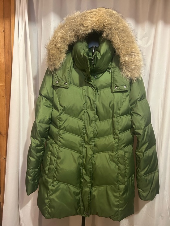 Marc New York Jackets & Blazers - Marc New York Green Puffer Coat with Removable Hood with Coyote Fur Trim